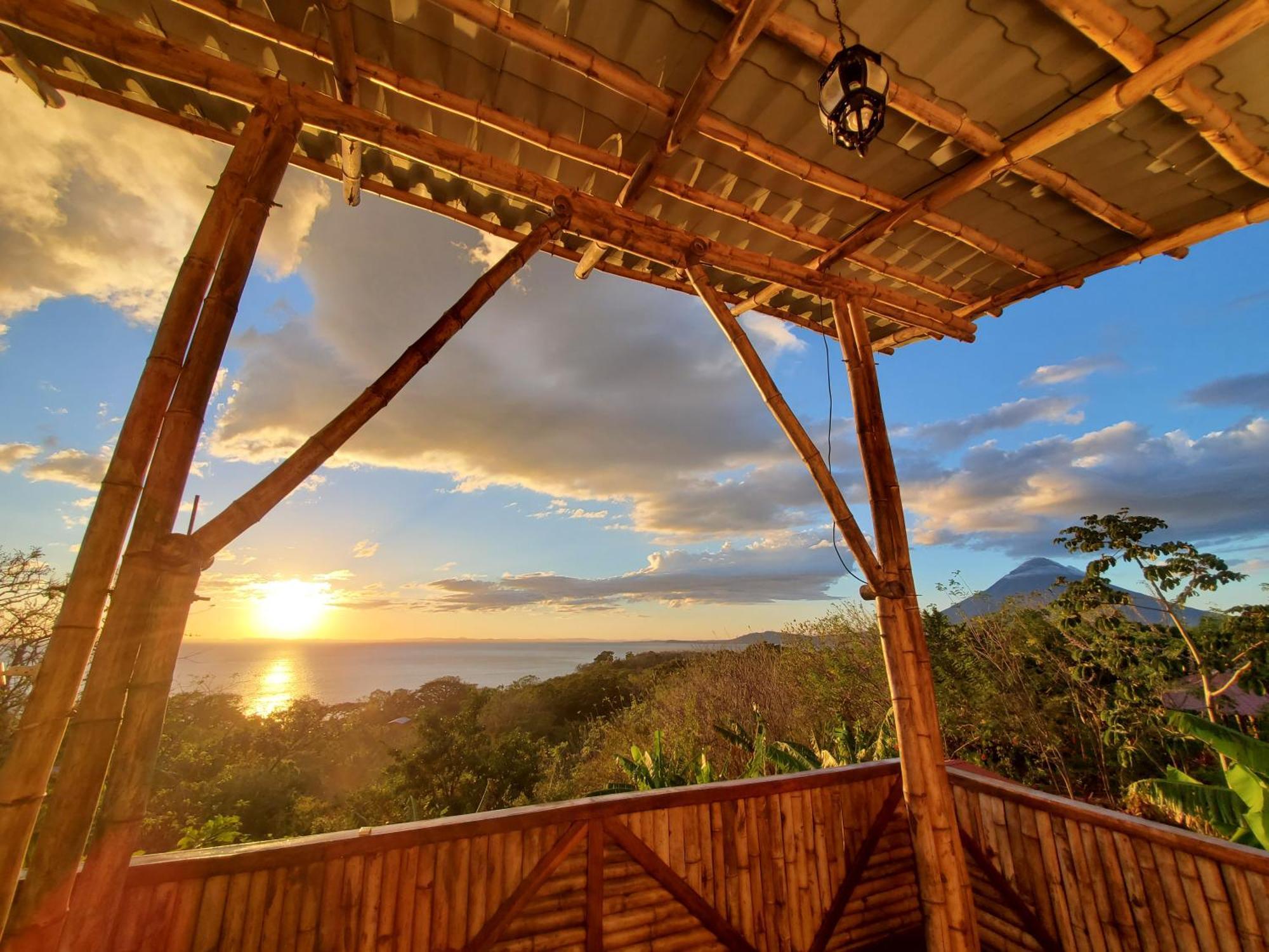 The Jungle Villa Merida Bagian luar foto