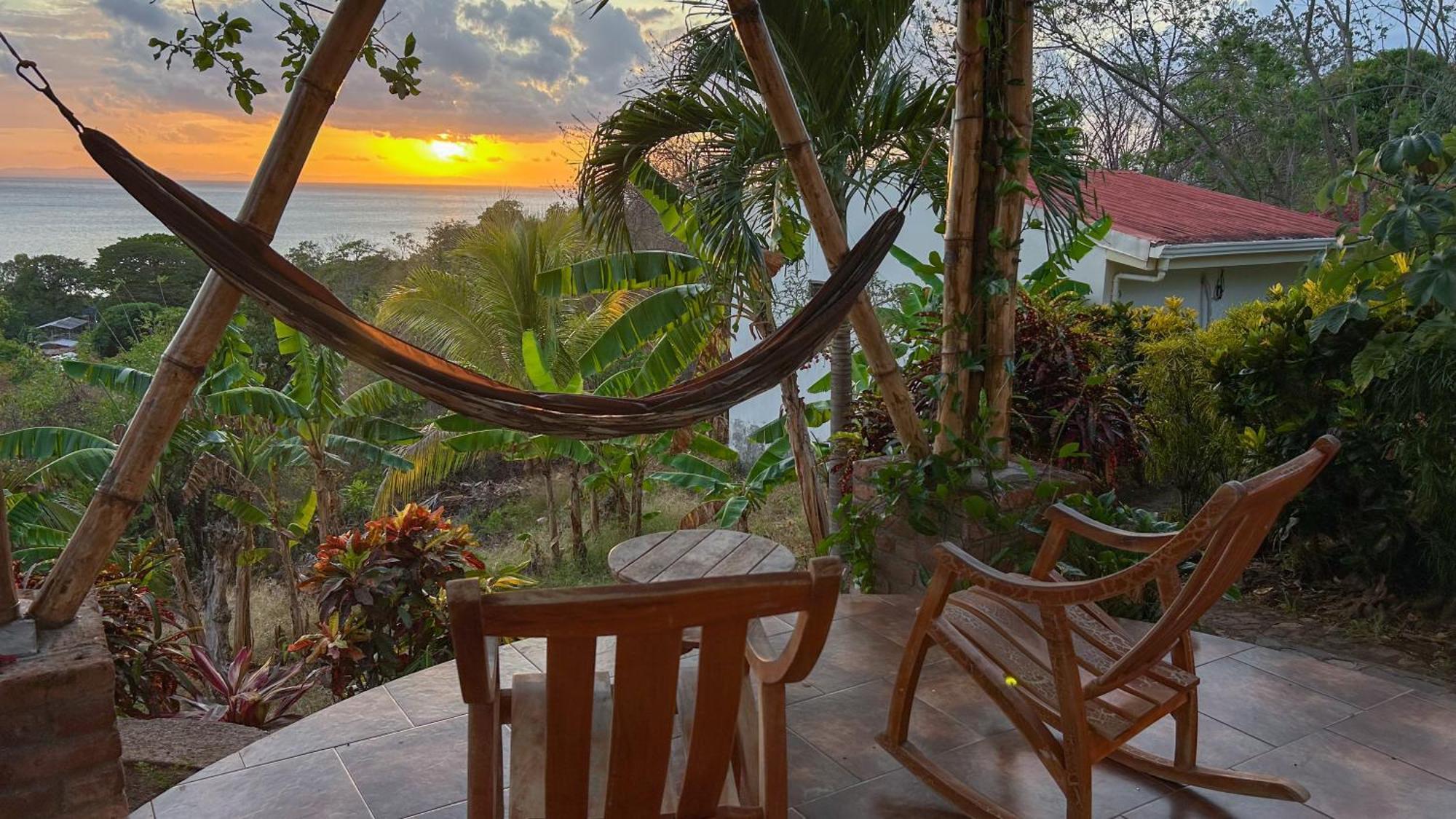 The Jungle Villa Merida Bagian luar foto